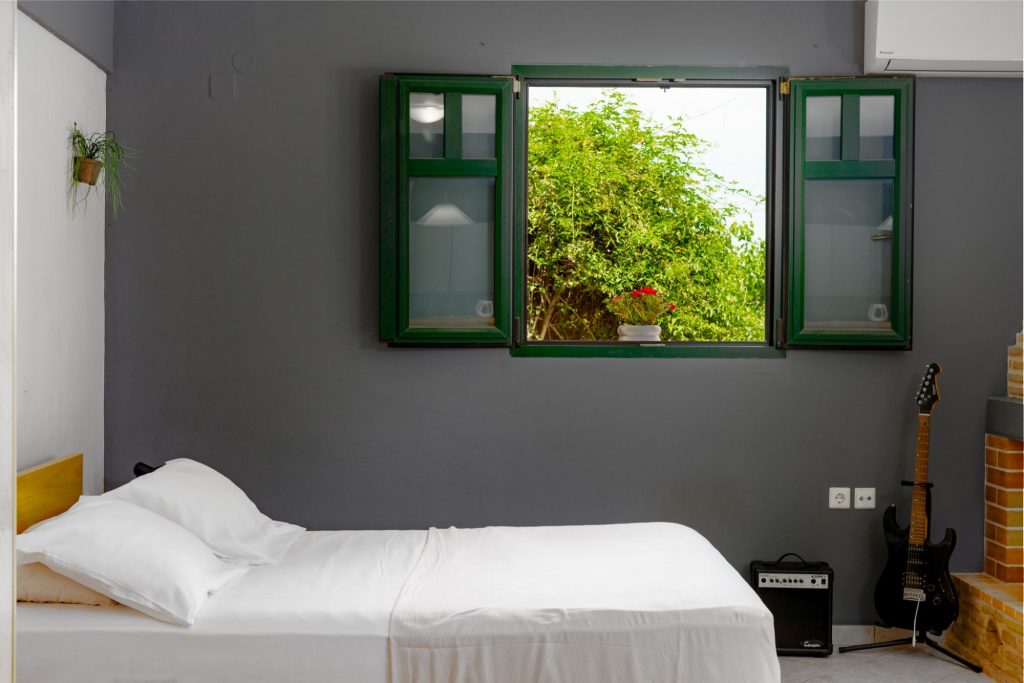 Orama Stone Apartments in Bochali, Zakynthos – traditional stone holiday apartments with panoramic views, modern amenities, and serene surroundings